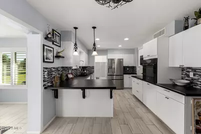 10502 W Roundelay Circle, Sun City, AZ 85351 - Photo 1