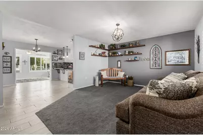 10502 W Roundelay Circle, Sun City, AZ 85351 - Photo 11