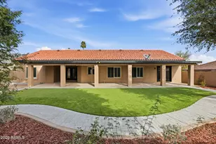 2537 E Lupine Ave, Phoenix, AZ 85028 - Photo 31