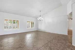 2537 E Lupine Ave, Phoenix, AZ 85028 - Photo 3