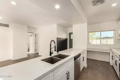 4001 N 8th Avenue, Phoenix, AZ 85013 - Photo 17