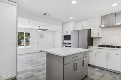 4144 N 36th Street N, Phoenix, AZ 85018 - Photo 1