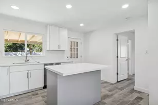 4144 N 36th Street N, Phoenix, AZ 85018 - Photo 5