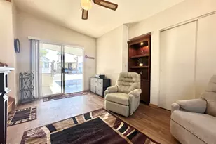 916 S Mineshaft Dr, Apache Junction, AZ 85119 - Photo 25