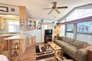 916 S Mineshaft Dr, Apache Junction, AZ 85119 - Photo 7