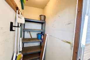 916 S Mineshaft Dr, Apache Junction, AZ 85119 - Photo 47