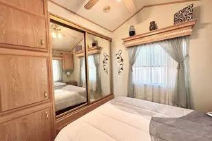 916 S Mineshaft Dr, Apache Junction, AZ 85119 - Photo 35