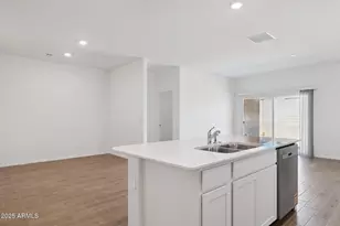 25268 N 184th Ln, Wittmann, AZ 85361 - Photo 11