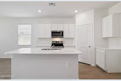 25268 N 184th Lane, Wittmann, AZ 85361 - Photo 9