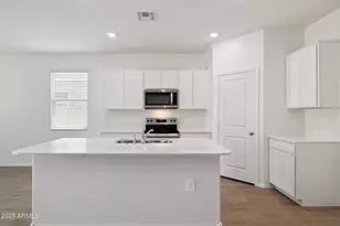 25268 N 184th Ln, Wittmann, AZ 85361 - Photo 9