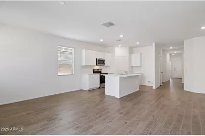 25268 N 184th Lane, Wittmann, AZ 85361 - Photo 5