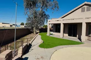 6302 N 69th Dr, Glendale, AZ 85303 - Photo 3