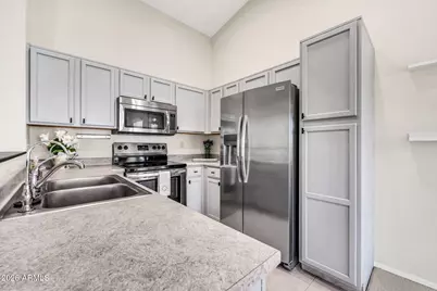 6901 S Coral Gable Drive, Chandler, AZ 85249 - Photo 5