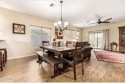 17746 W Desert Lane, Surprise, AZ 85388 - Photo 11