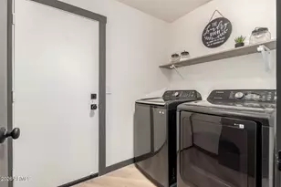 22 E Caroline Ln, Tempe, AZ 85284 - Photo 47