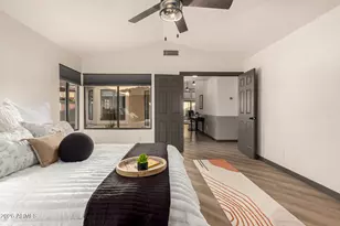 22 E Caroline Ln, Tempe, AZ 85284 - Photo 31