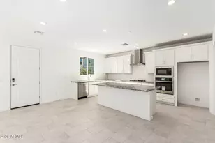 2446 W Maximo Wy, Phoenix, AZ 85085 - Photo 7