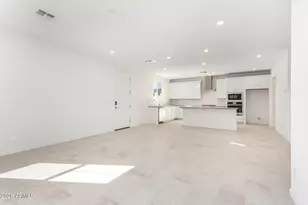 2446 W Maximo Wy, Phoenix, AZ 85085 - Photo 5