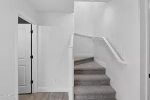 7760 W Bonitos Dr, Phoenix, AZ 85035 - Photo 17