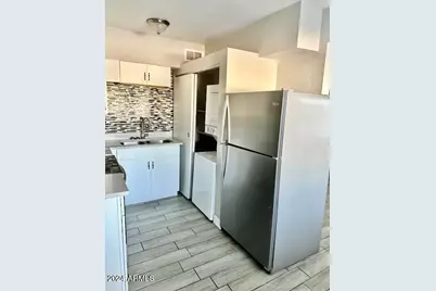 3219 E Earll Drive #7, Phoenix, AZ 85018 - Photo 5