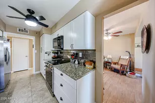 11627 N Desert Hills Dr W, Sun City, AZ 85351 - Photo 11