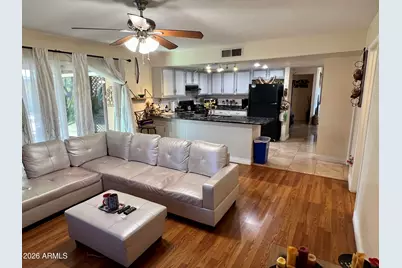 10854 N 42nd Avenue, Phoenix, AZ 85029 - Photo 17