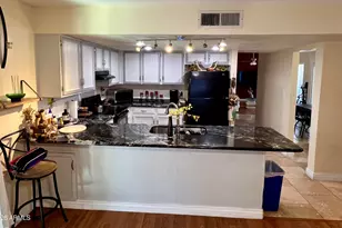 10854 N 42nd Ave, Phoenix, AZ 85029 - Photo 15