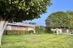 9718 W Oak Ridge Dr, Sun City, AZ 85351 - Photo 35