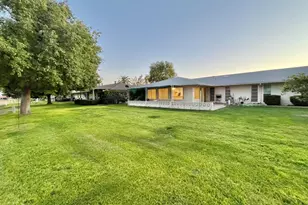 9718 W Oak Ridge Dr, Sun City, AZ 85351 - Photo 23