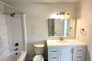 6678 N 43rd Ave, Glendale, AZ 85301 - Photo 11