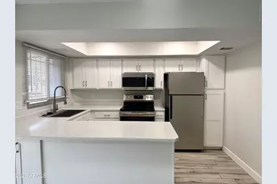 6678 N 43rd Avenue, Glendale, AZ 85301 - Photo 3