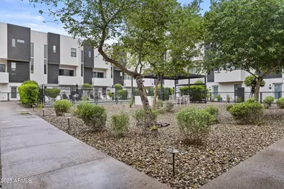 325 E Coronado Road #8, Phoenix, AZ 85004 - Photo 31