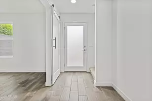 325 E Coronado Rd, Phoenix, AZ 85004 - Photo 5