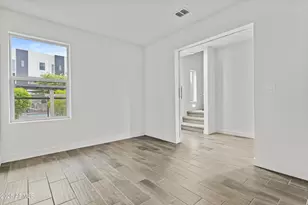 325 E Coronado Rd, Phoenix, AZ 85004 - Photo 9