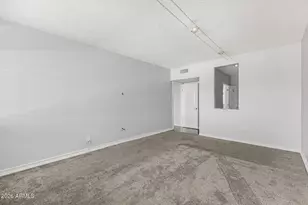 349 E Thomas Rd, Phoenix, AZ 85012 - Photo 15
