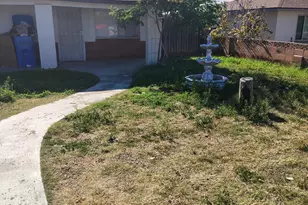 819 E Ironwood Dr, Phoenix, AZ 85020 - Photo 1