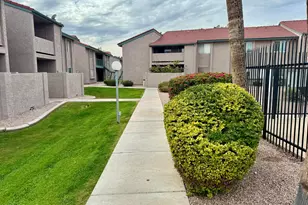 623 W Guadalupe Rd, Mesa, AZ 85210 - Photo 47