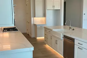 1124 E Gleneagle Dr, Chandler, AZ 85249 - Photo 5