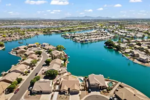 8841 W Port Royale Ln, Peoria, AZ 85381 - Photo 17