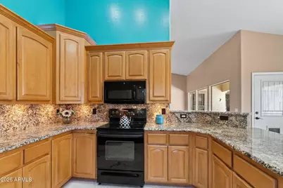 8841 W Port Royale Lane, Peoria, AZ 85381 - Photo 31
