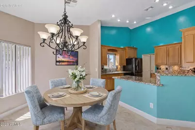 8841 W Port Royale Lane, Peoria, AZ 85381 - Photo 7