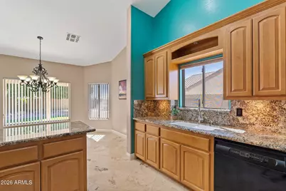 8841 W Port Royale Lane, Peoria, AZ 85381 - Photo 29