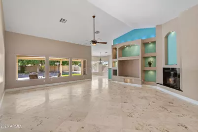 8841 W Port Royale Lane, Peoria, AZ 85381 - Photo 19