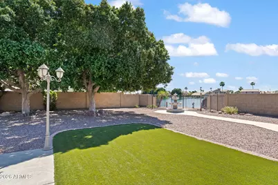 8841 W Port Royale Lane, Peoria, AZ 85381 - Photo 59