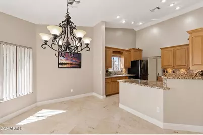 8841 W Port Royale Lane, Peoria, AZ 85381 - Photo 11