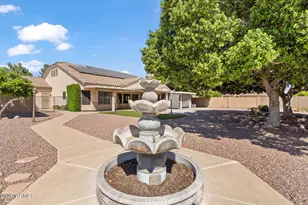 8841 W Port Royale Ln, Peoria, AZ 85381 - Photo 61