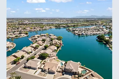 8841 W Port Royale Lane, Peoria, AZ 85381 - Photo 13