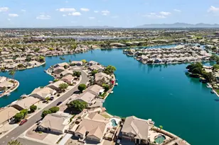 8841 W Port Royale Ln, Peoria, AZ 85381 - Photo 13