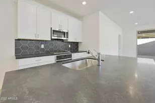 14667 W Surrey Dr, Surprise, AZ 85379 - Photo 13