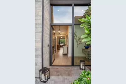 6863 E Joshua Tree Lane, Paradise Valley, AZ 85253 - Photo 1